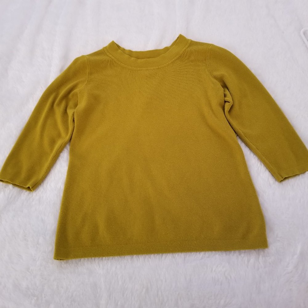 Dressbarn Round Neck 3/4 Sleeve Sweater Size M